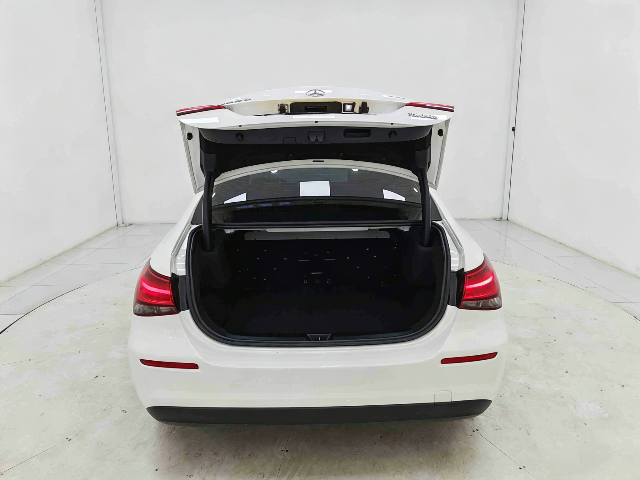 Mercedes-Benz A-Class 2022, фото 15