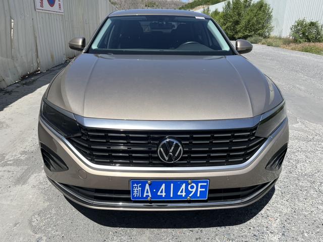 Volkswagen Passat 2022, фото 2