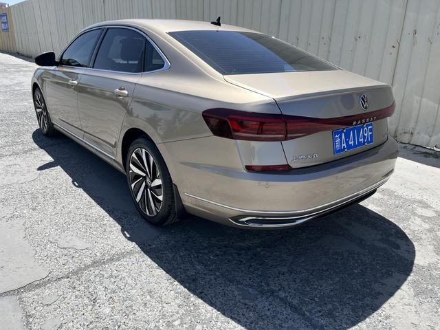 Volkswagen Passat 2022, фото 4