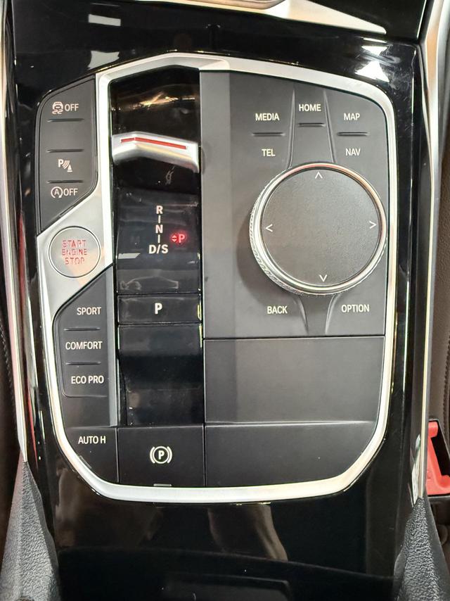 BMW 3 2023, фото 12