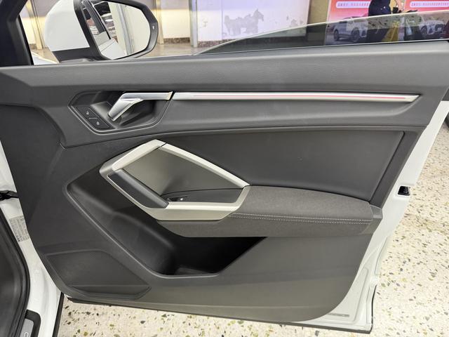 Audi Q3 2022, фото 14