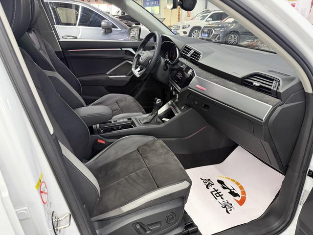 Audi Q3 2022, фото 15