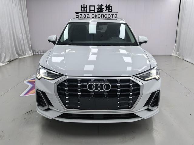 Audi Q3 2022, фото 2