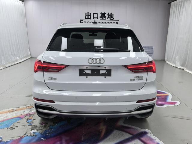 Audi Q3 2022, фото 5