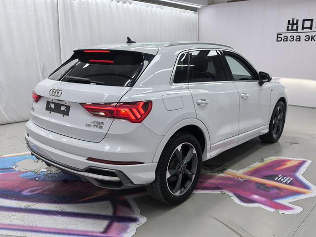 Audi Q3 2022, фото 6