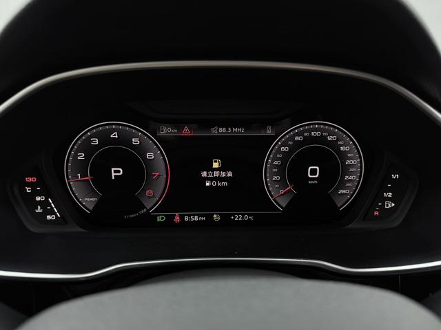 Audi Q3 2022, фото 8