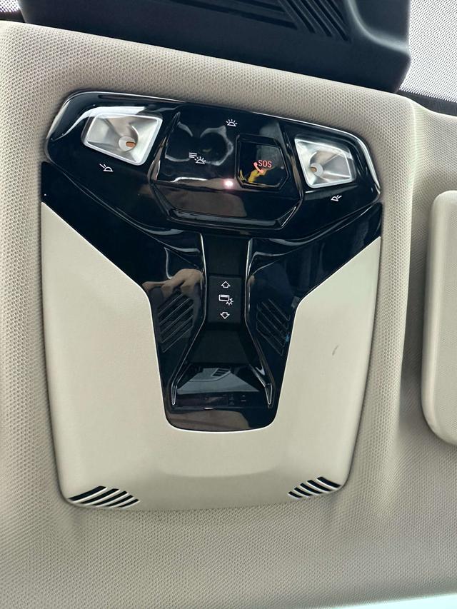 BMW X1 2023, фото 17