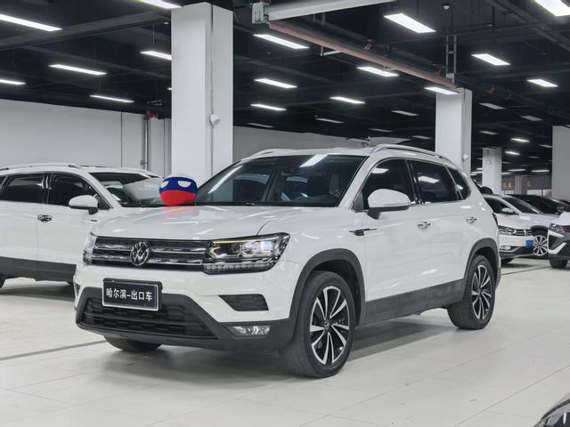 Volkswagen Tharu 2022, 1.4 л турбо, 7-ступенчатая двойное сцепление, Передний привод, пробег 62 000 км — авто из Китая с пробегом