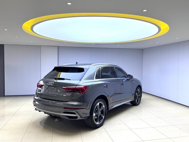 Audi Q3 2023, фото 6