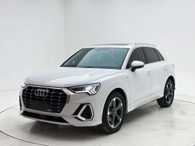 Audi Q3 2022, 1.4 л турбо, робот (DCT), передний, пробег 42 000 км — авто из Китая с пробегом