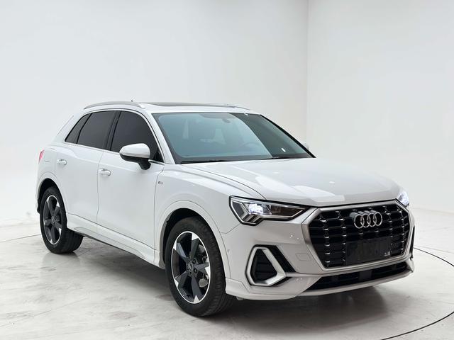 Audi Q3 2022, фото 3