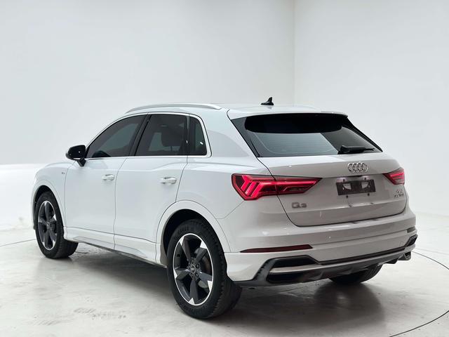 Audi Q3 2022, фото 4