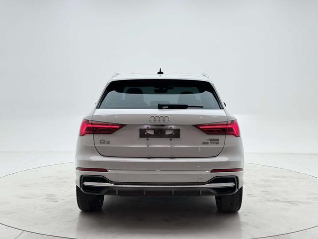 Audi Q3 2022, фото 5