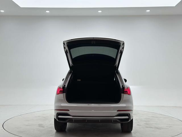 Audi Q3 2022, фото 8