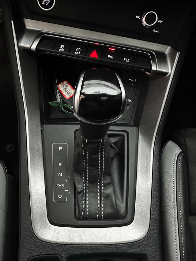 Audi Q3 2022, фото 13