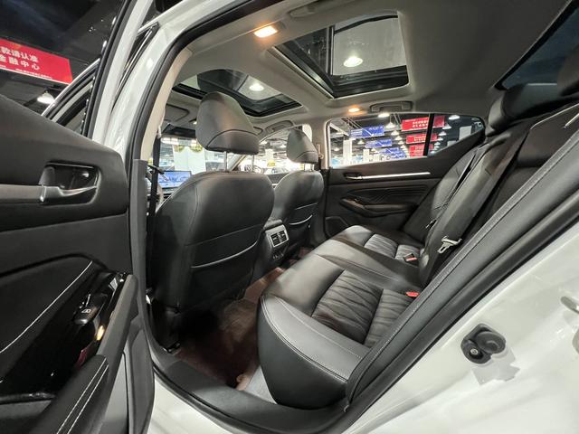 Nissan Teana 2025, фото 5