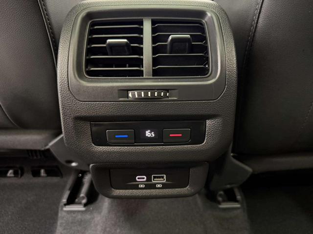 Volkswagen Tuan L 2022, фото 14
