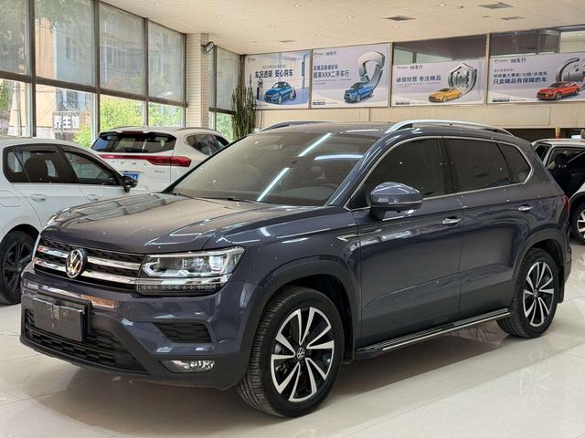 Volkswagen Tharu 2021, 1.4 л турбо, робот (DCT), передний, пробег 11 000 км — авто из Китая с пробегом