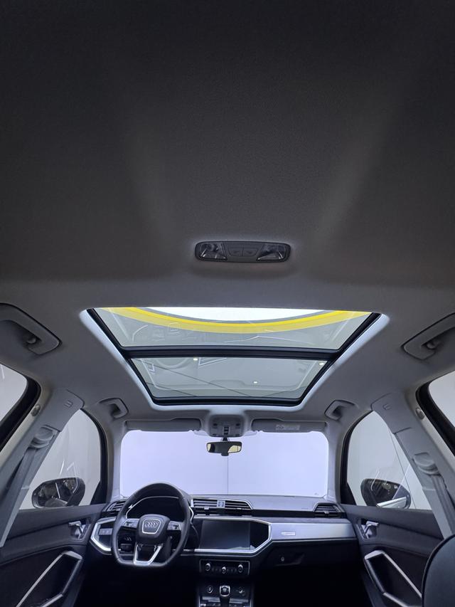 Audi Q3 2023, фото 7