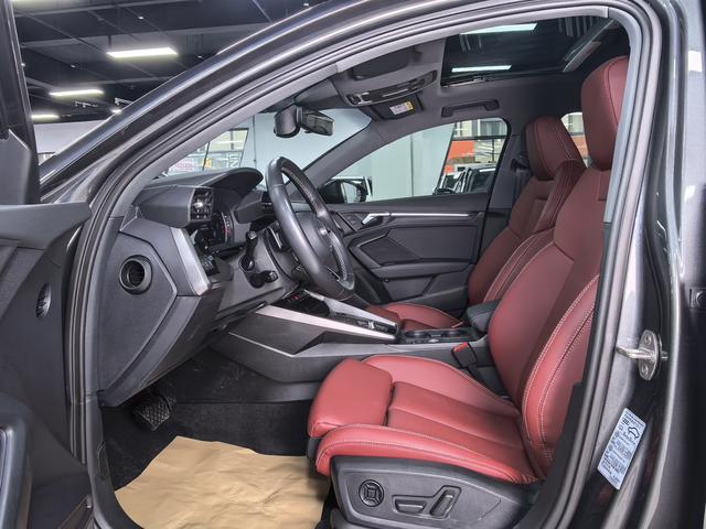 Audi A3 2023, фото 8