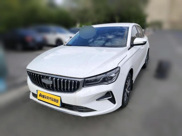 Geely Emgrand 2025, 1.5 л, вариатор (8-ст.), Передний привод, пробег 3 800 км — авто из Китая с пробегом