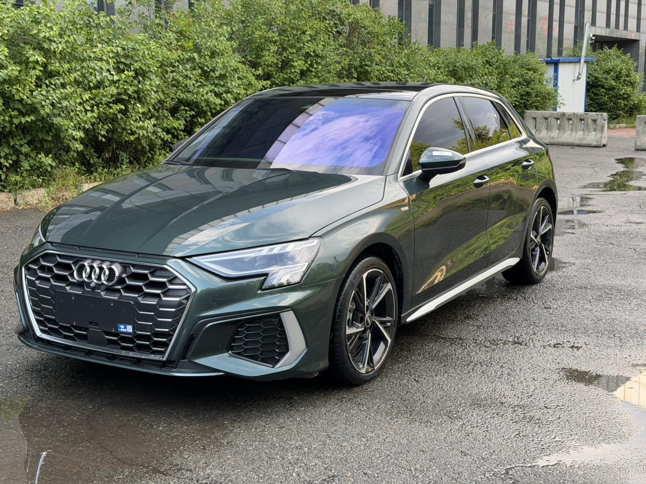 Audi A3 2022, 1.4 л турбо, робот (DCT), передний, пробег 24 800 км — авто из Китая с пробегом