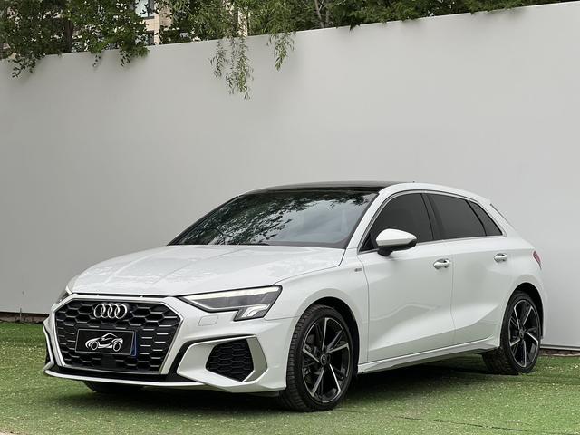 Audi A3 2022, 1.4 л турбо, робот (DCT), передний, пробег 59 000 км — авто из Китая с пробегом