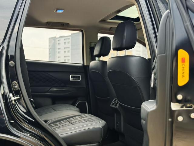 Mitsubishi Outlander 2021, фото 16