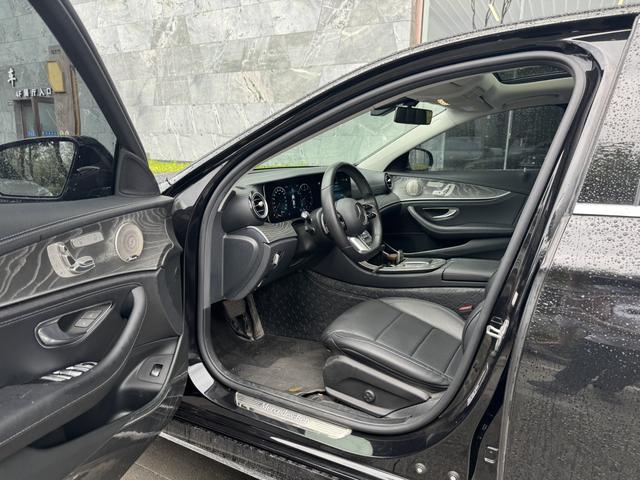 Mercedes-Benz E-Class 2022, фото 3
