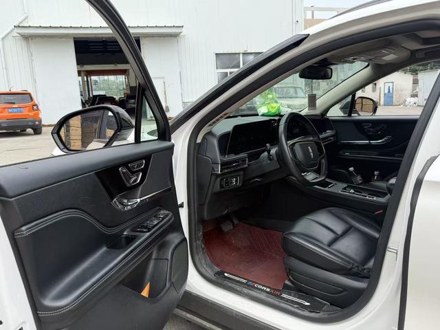 Lincoln Aviator 2023, фото 3