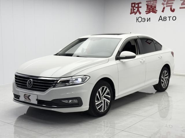 Volkswagen Lavida 2022, 1.4 л турбо, робот (DCT), передний, пробег 46 000 км — авто из Китая с пробегом