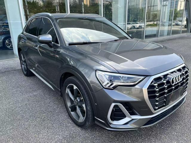 Audi Q3 2022, фото 4