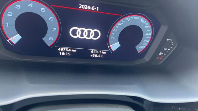 Audi Q3 2022, фото 13