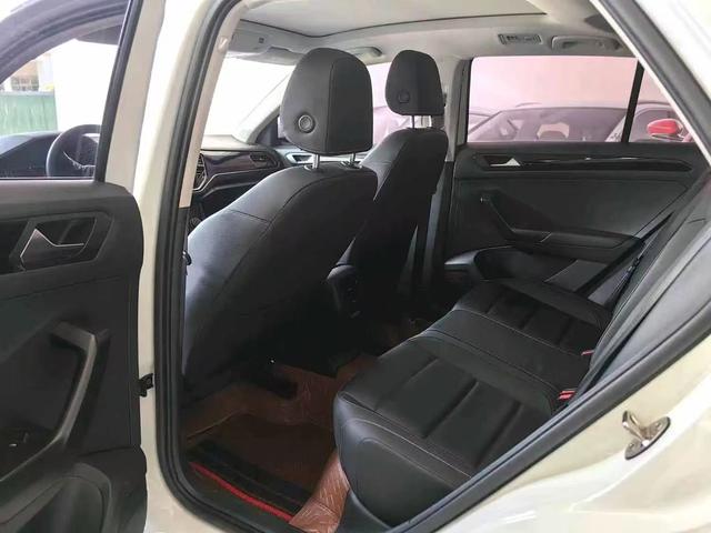 Volkswagen T-Roc 2022, фото 8