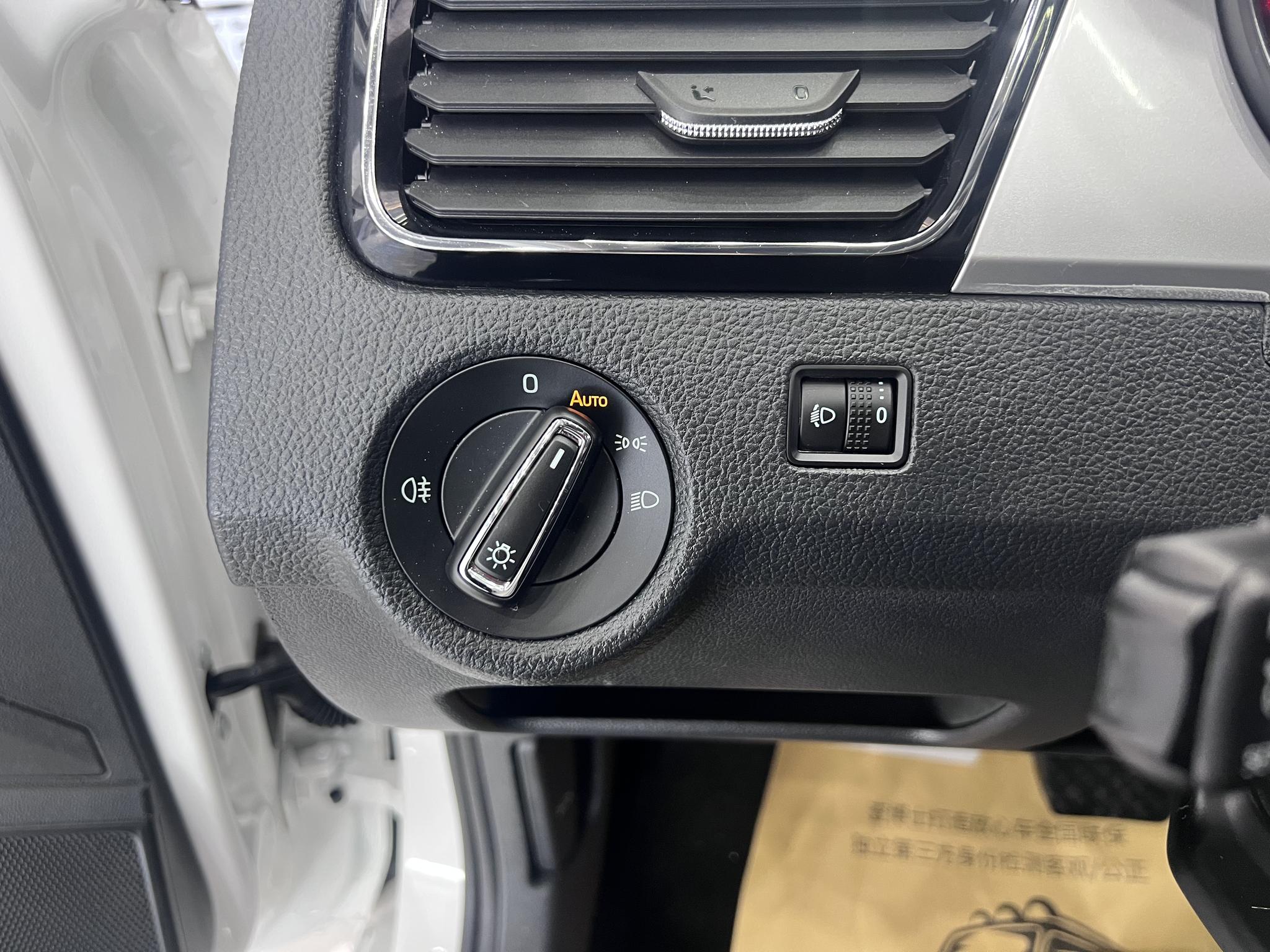 Skoda Rapid 2022, фото 9