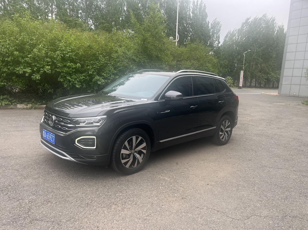 Volkswagen Tayron 2021, 2 л турбо, 7-ступенчатая двойное сцепление, Передний привод, пробег 10 000 км — авто из Китая с пробегом