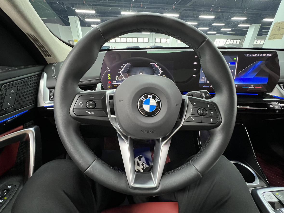 BMW X1 2023, фото 14