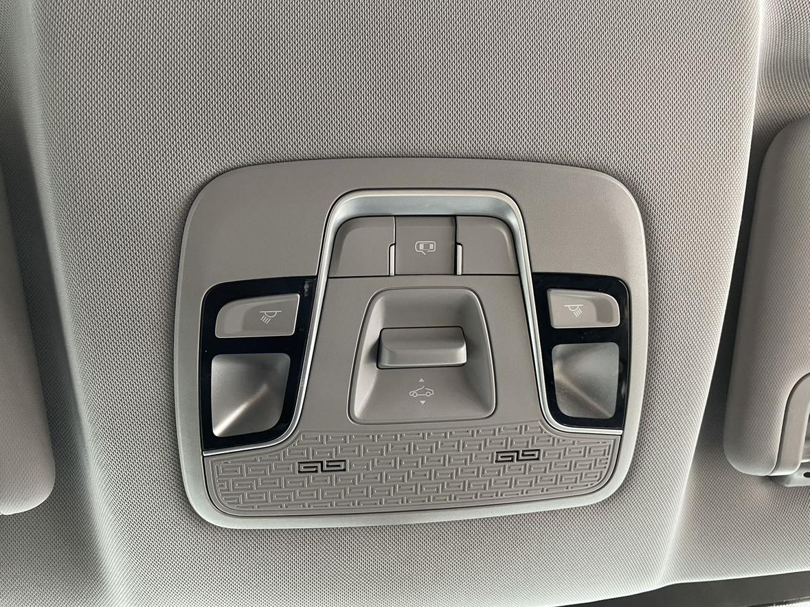 Geely Emgrand X6 2021, фото 16