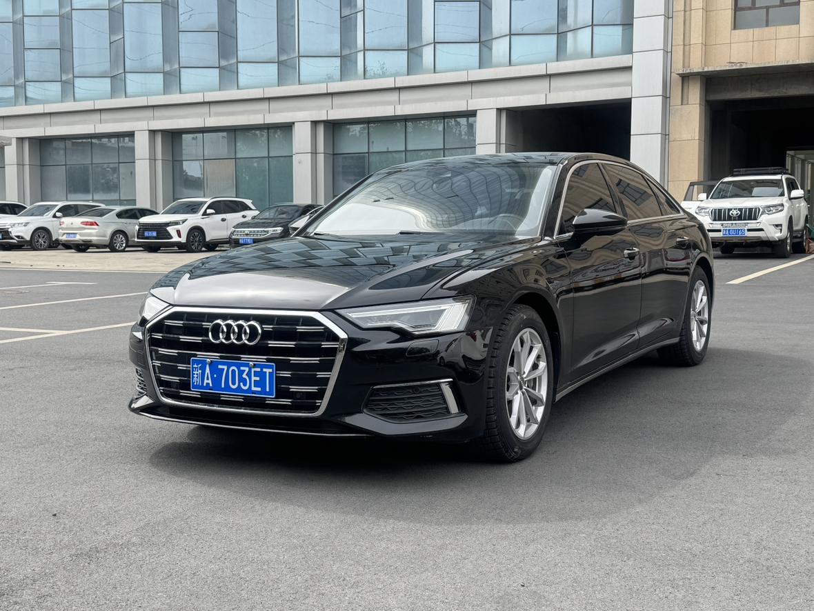 Audi A6L 2021, 2 л турбо, робот (DCT), передний, пробег 150 000 км — авто из Китая с пробегом
