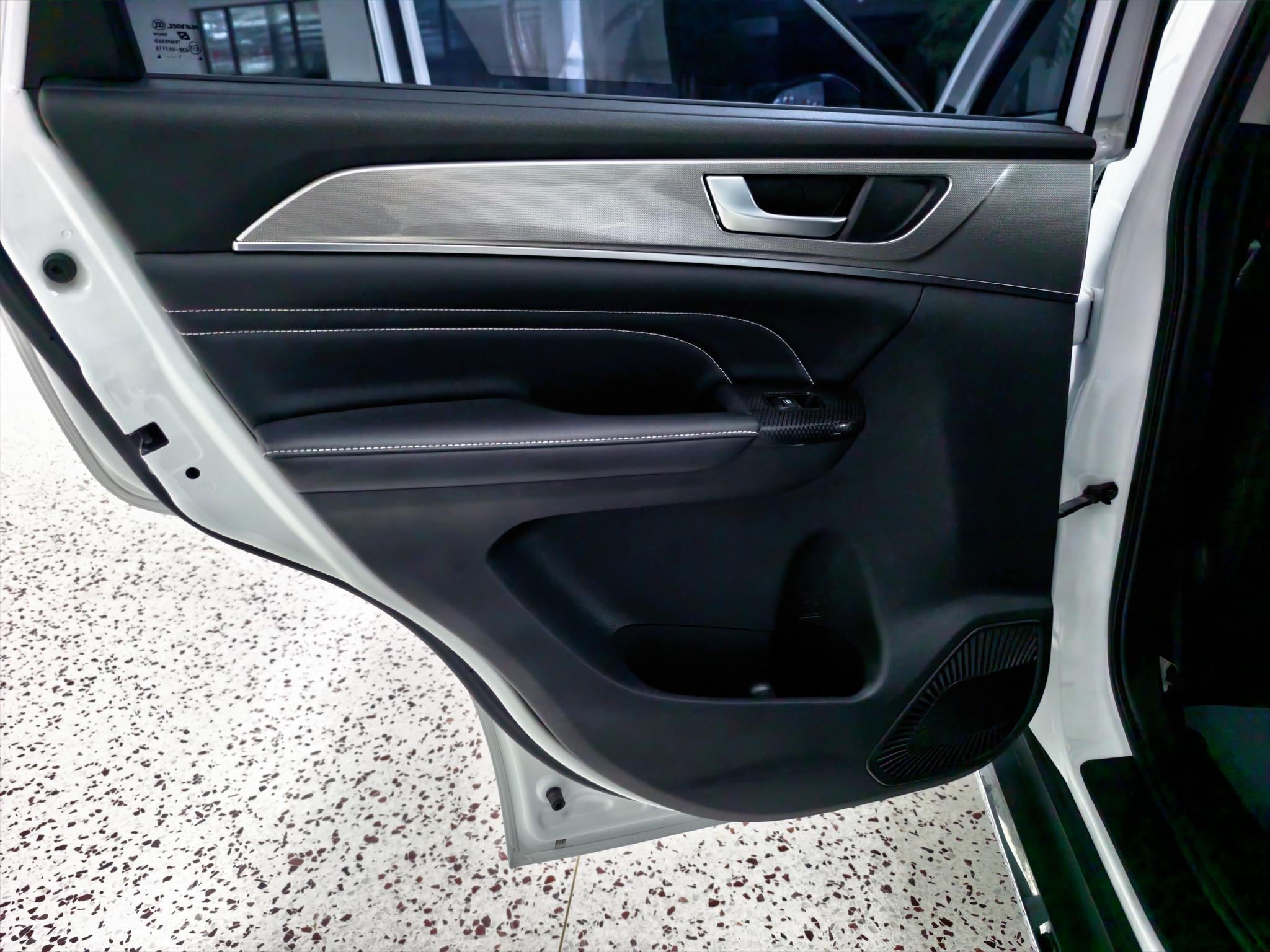 Haval M6 2023, фото 16