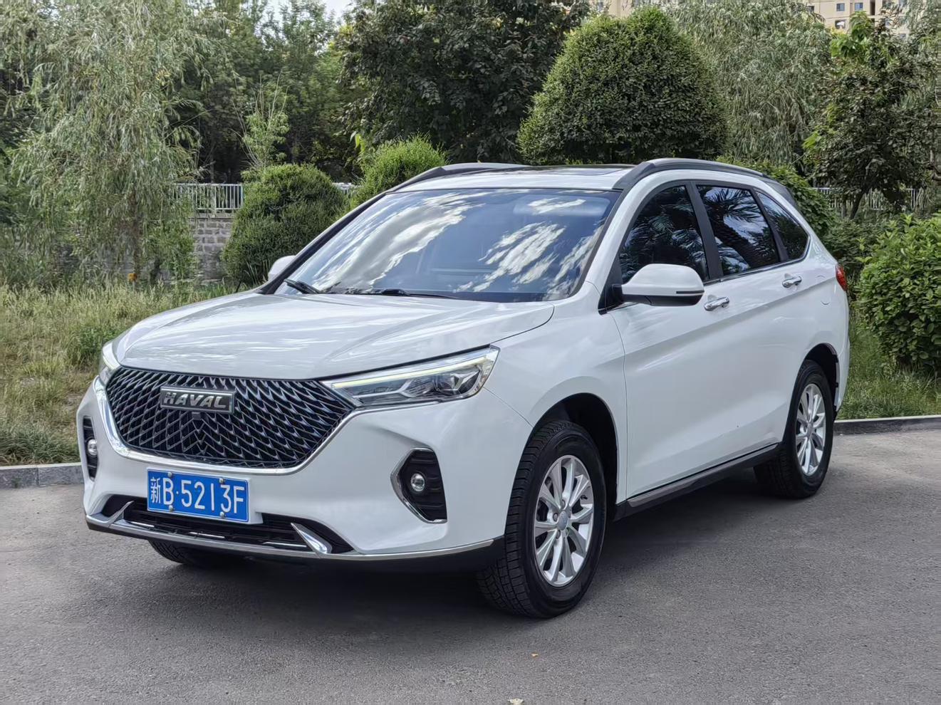 Haval M6 2021, 1.5 л турбо, 6-ст. механика, передний, пробег 45 000 км — авто из Китая с пробегом