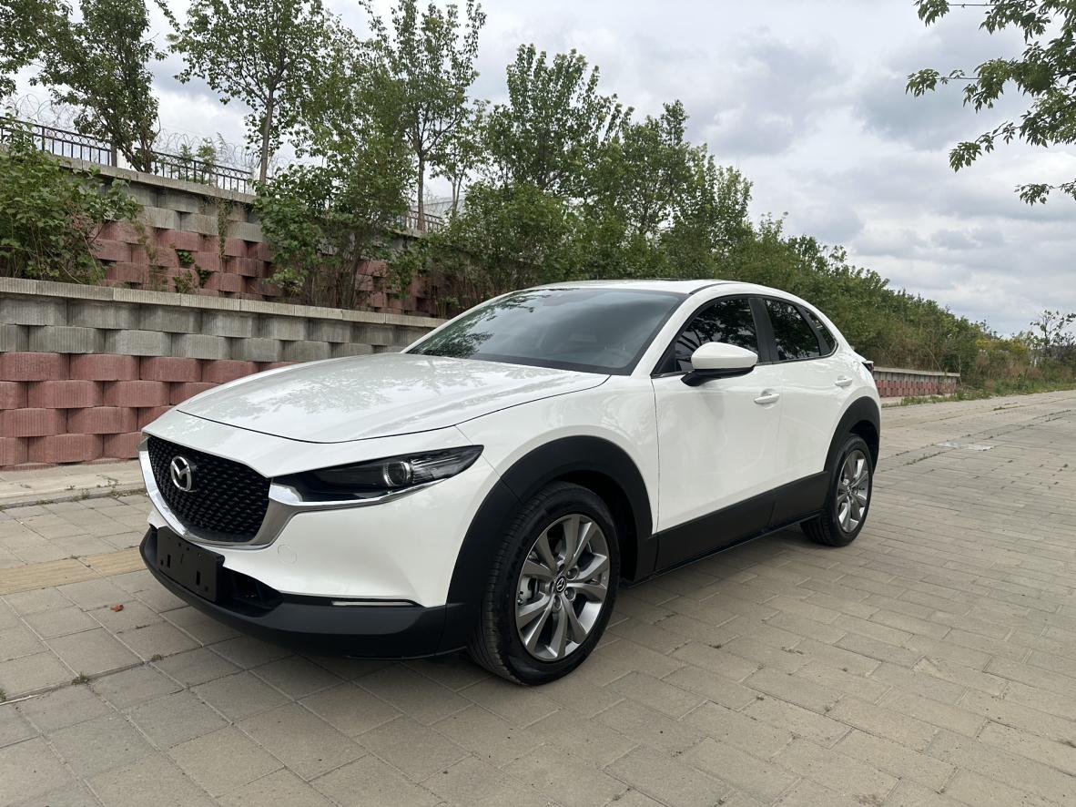Mazda CX-30 2021, 2 л, автомат, передний, пробег 27 000 км — авто из Китая с пробегом