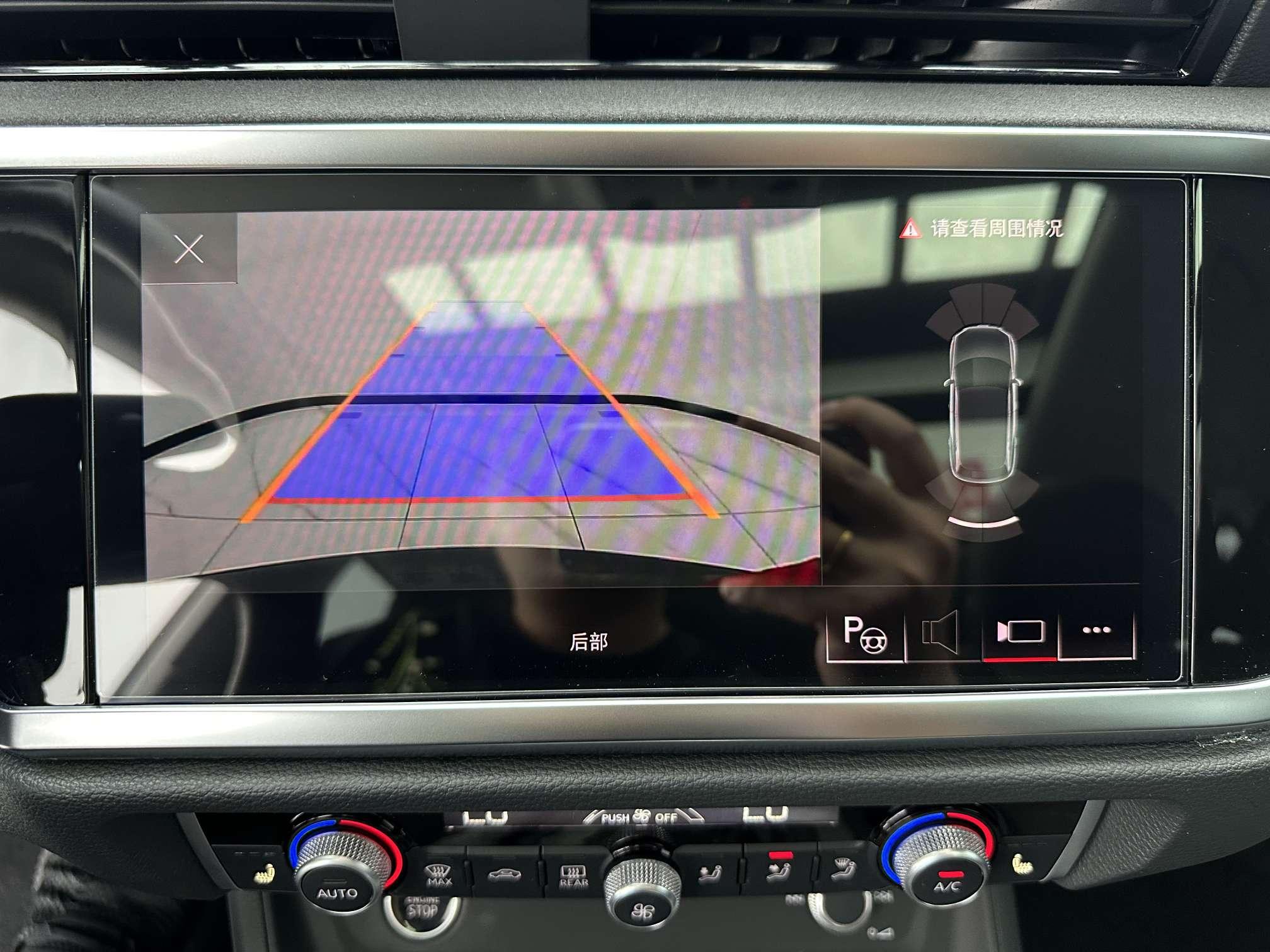 Audi Q3 2023, фото 16