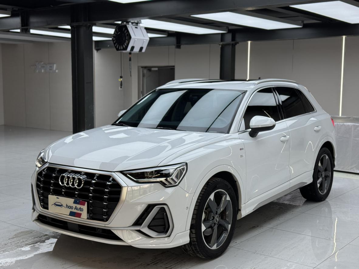 Audi Q3 2022, 1.4 л турбо, робот (DCT), передний, пробег 36 000 км — авто из Китая с пробегом