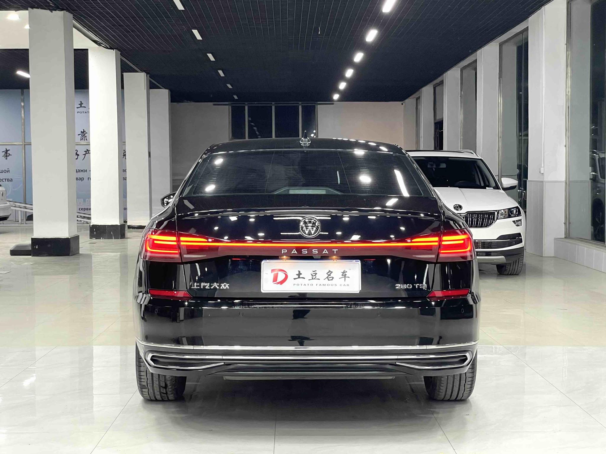 Volkswagen Passat 2023, фото 5