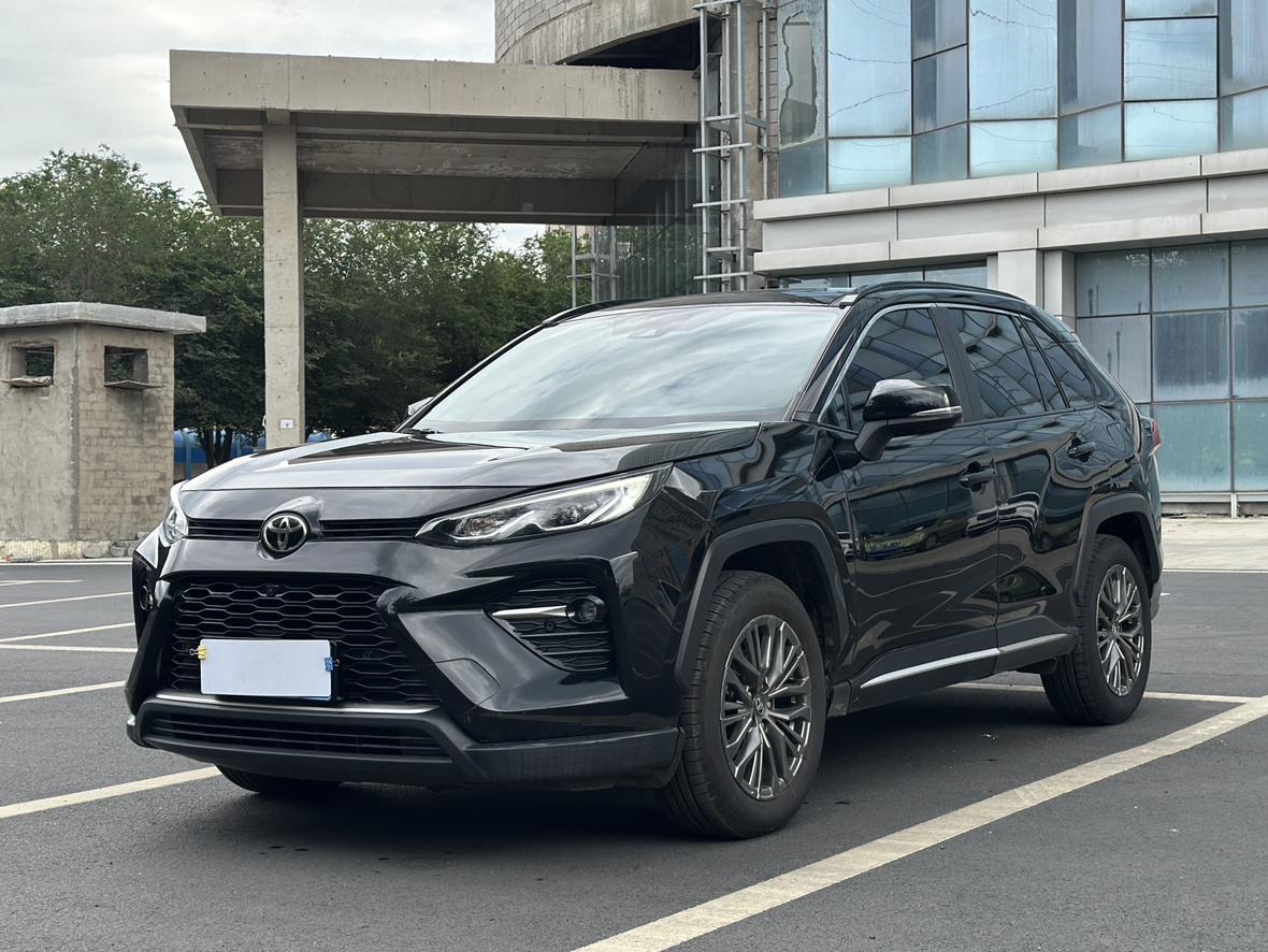 Toyota Weilan 2024, 2 л, вариатор (CVT), передний, пробег 84 000 км — авто из Китая с пробегом