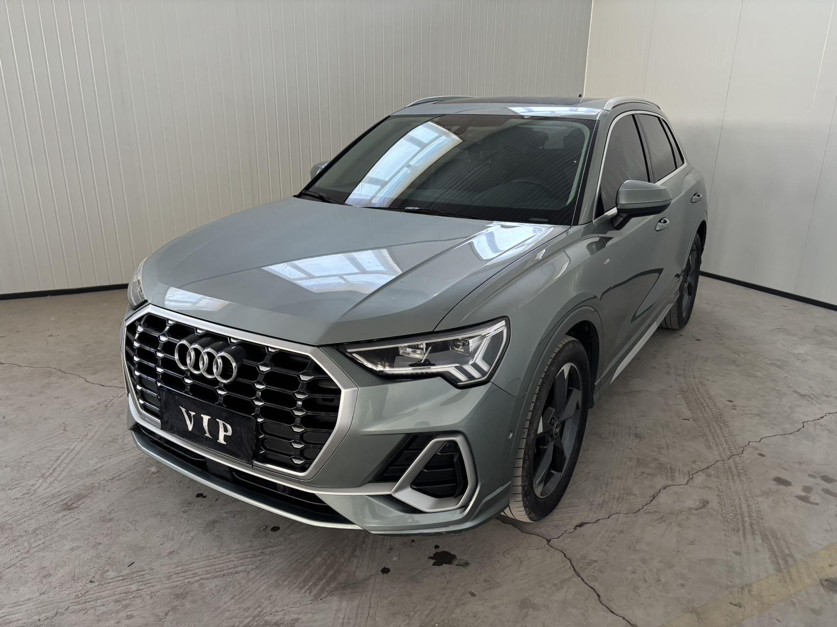 Audi Q3 2022, 1.4 л турбо, робот (DCT), передний, пробег 35 000 км — авто из Китая с пробегом