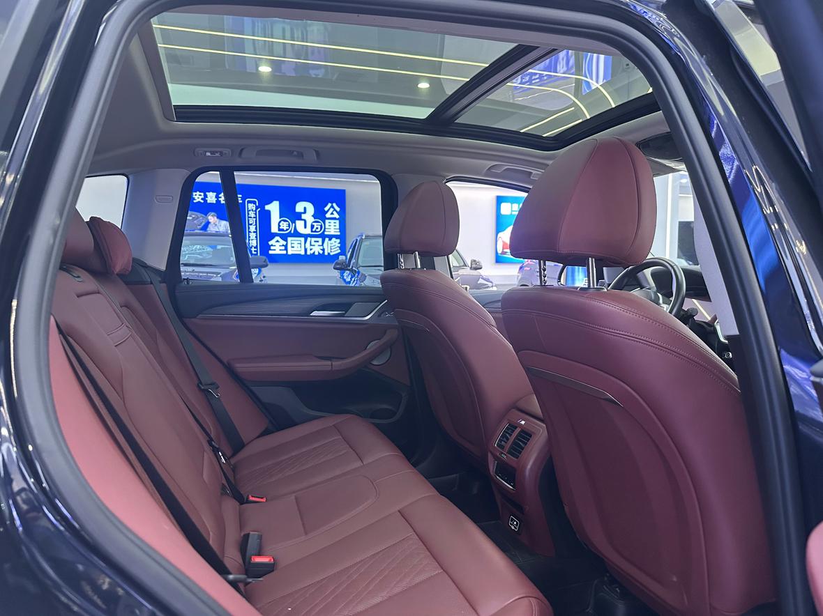 BMW X3 2022, фото 17