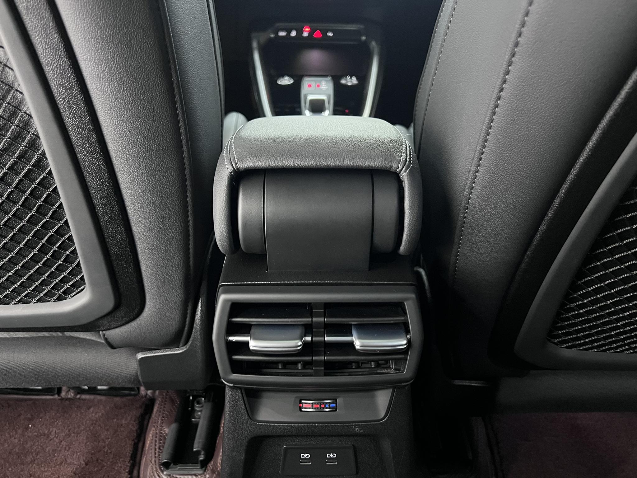Audi A3 2023, фото 14