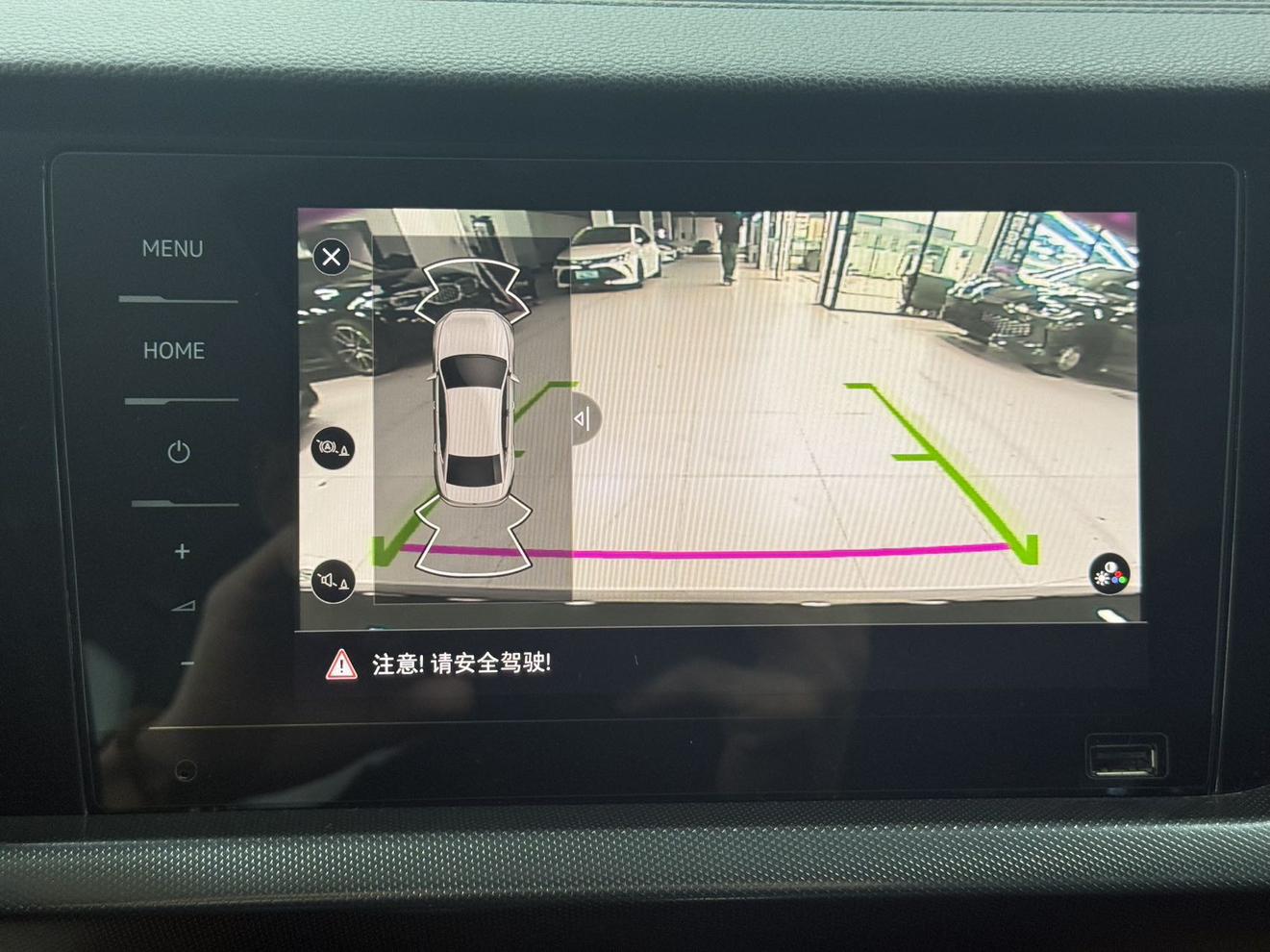 Volkswagen Passat 2023, фото 9